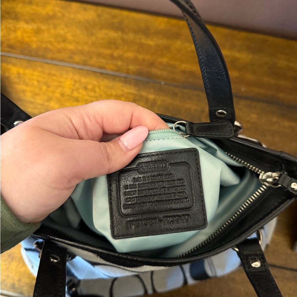 Coach Daisy Outline Signature Metallic Mia Shoulder Bag - Picture 10 of 10